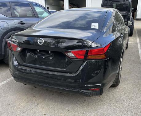 2022 Nissan Altima S FWD
