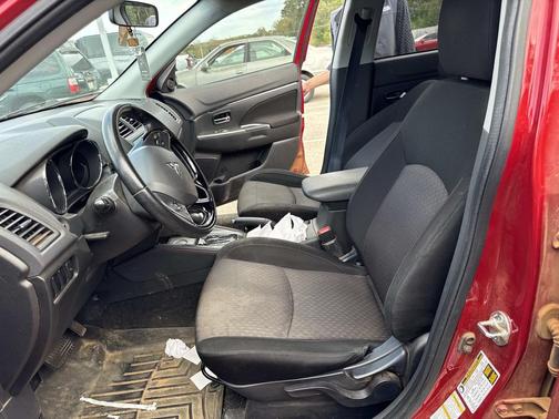 2019 Mitsubishi Outlander Sport SE