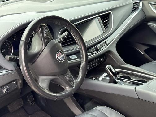 2021 Buick Enclave AWD Essence