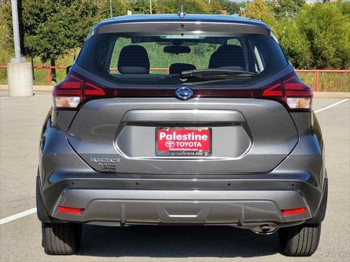 Gun Metallic 2021 Nissan Kicks S