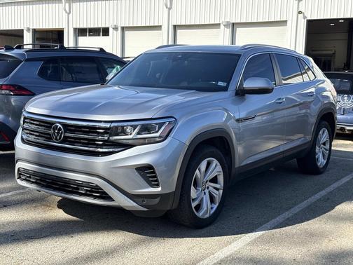2020 Volkswagen Atlas Cross Sport 2.0T SEL R-Line