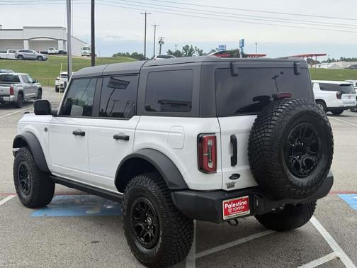 Oxford White 2024 Ford Bronco Wildtrak