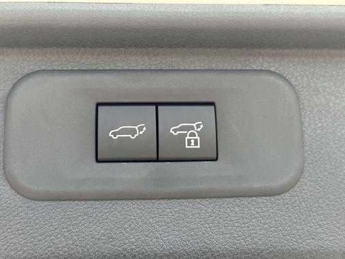 Wind Chill Pearl 2026 Toyota Grand Highlander XLE