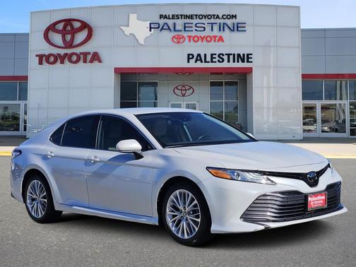 2020 Toyota Camry XLE