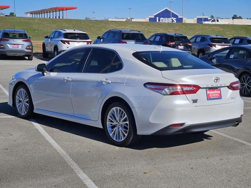 2020 Toyota Camry XLE