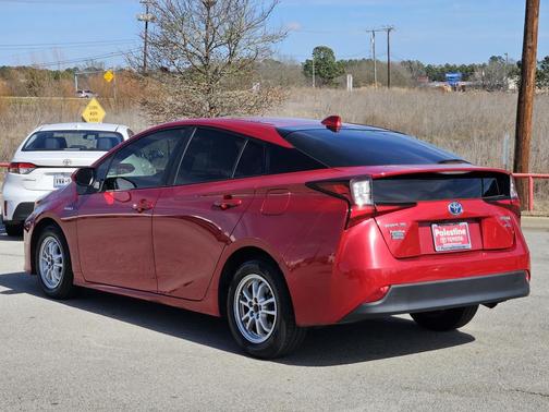 2022 Toyota Prius L