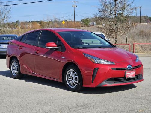 2022 Toyota Prius L