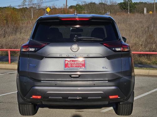 2022 Nissan Rogue SL