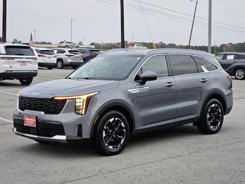 2024 Kia Sorento S