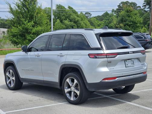 Silver Zynith 2023 Jeep Grand Cherokee Limited