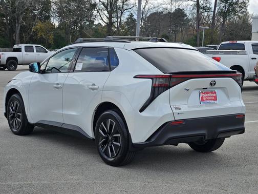 2026 Toyota bZ XLE Plus