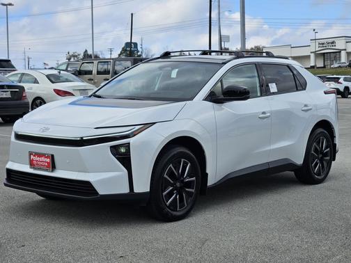 2026 Toyota bZ XLE Plus