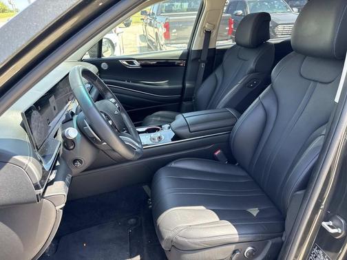 Green 2025 Genesis GV80 2.5T