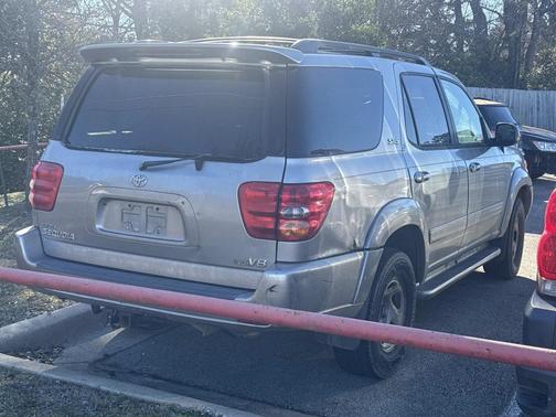 2002 Toyota Sequoia SR5