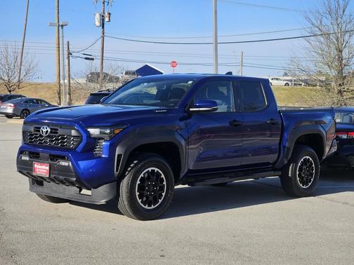2025 Toyota Tacoma Hybrid TRD Off Road