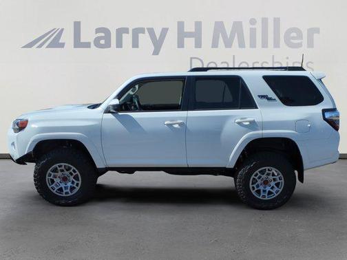 2022 Toyota 4Runner TRD Off Road