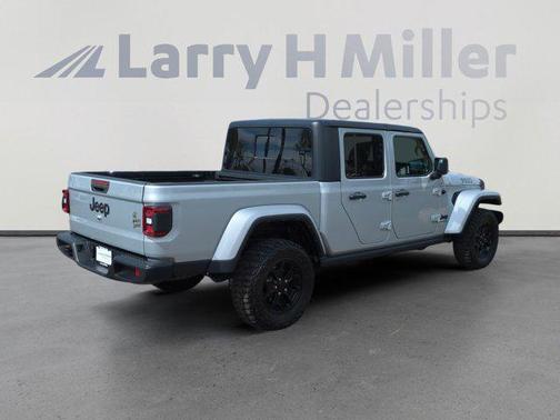 2022 Jeep Gladiator Willys 4x4