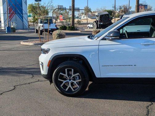 2025 Jeep Grand Cherokee Limited X