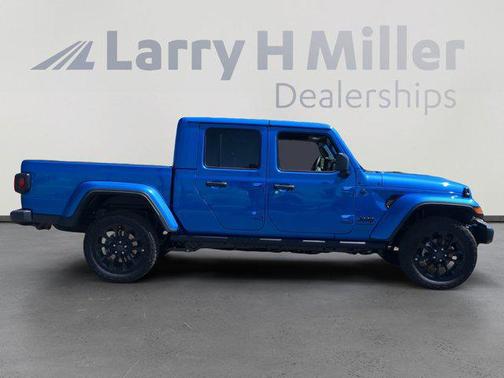 2025 Jeep Gladiator Nighthawk
