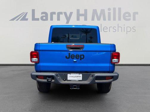 2025 Jeep Gladiator Nighthawk