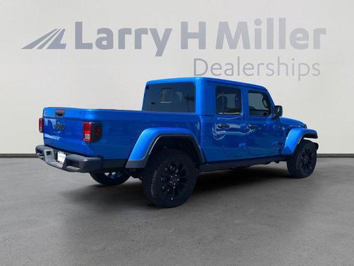 2025 Jeep Gladiator Nighthawk