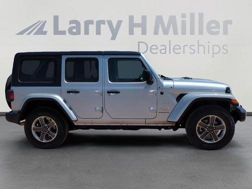 2023 Jeep Wrangler 4-Door Sahara 4x4