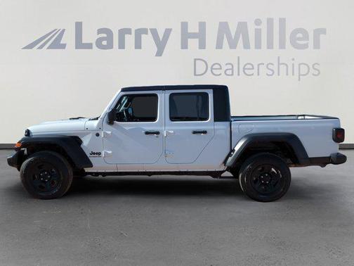 2022 Jeep Gladiator Sport