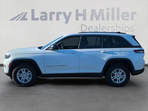 2023 Jeep Grand Cherokee Laredo 4x4