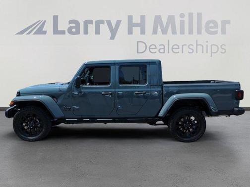 2025 Jeep Gladiator Nighthawk
