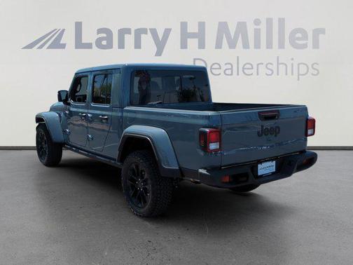 2025 Jeep Gladiator Nighthawk