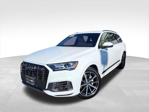 2022 Audi Q7 Premium Plus 55 TFSI quattro Tiptronic