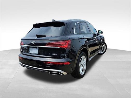 2023 Audi Q5 Premium Plus 55 TFSI e S line quattro S tronic