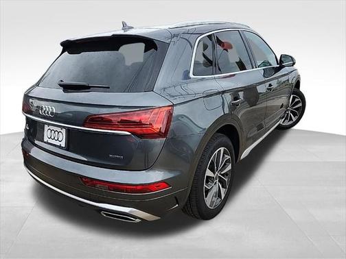 2024 Audi Q5 Premium 45 TFSI S line quattro