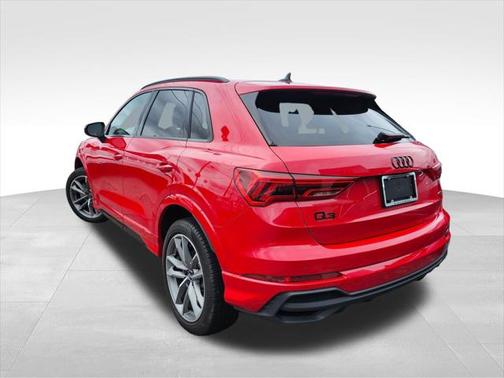2023 Audi Q3 Premium 45 TFSI S line quattro Tiptronic