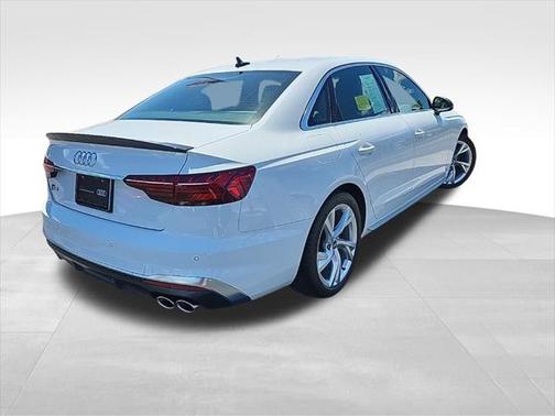 2022 Audi S4 Premium Plus TFSI quattro Tiptronic