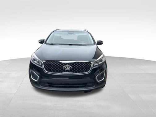 Ebony Black 2016 Kia Sorento LX