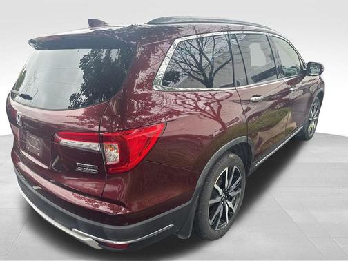 2019 Honda Pilot Touring 7-Passenger