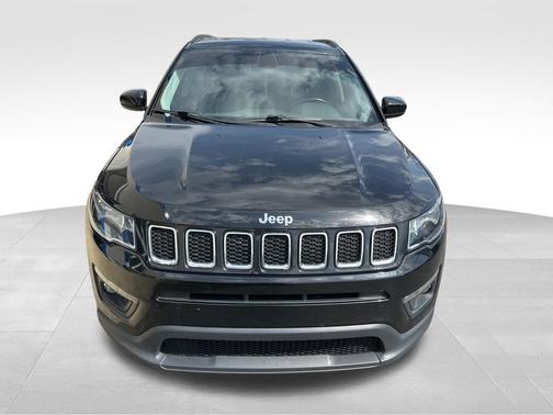 Diamond Black 2020 Jeep Compass Latitude