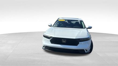 Platinum White Pearl 2024 Honda Accord EX