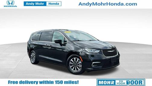 2023 Chrysler Pacifica Hybrid Touring L