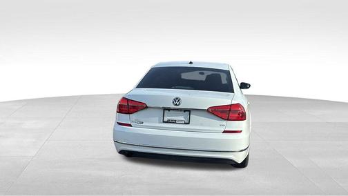 2016 Volkswagen Passat 1.8T S