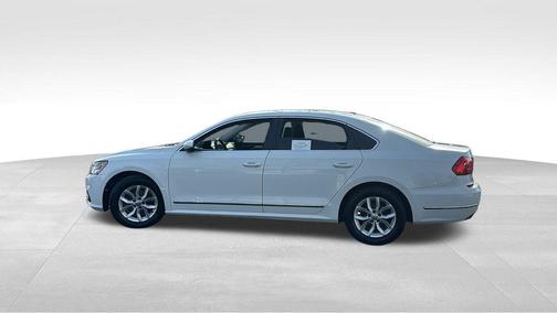 2016 Volkswagen Passat 1.8T S