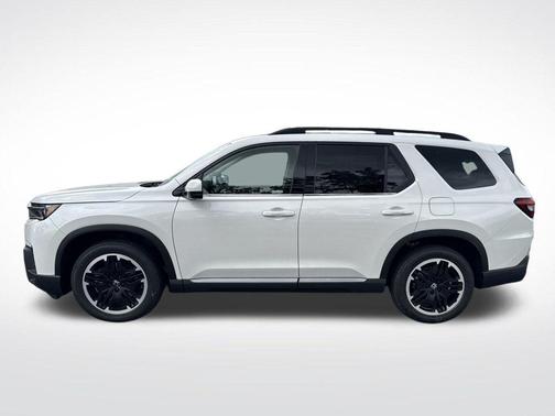 Platinum White Pearl 2026 Honda Pilot Touring S