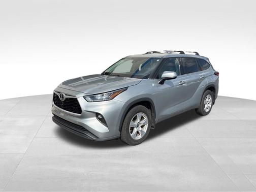 2020 Toyota Highlander LE