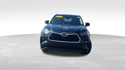 Midnight Black 2020 Toyota Highlander XLE
