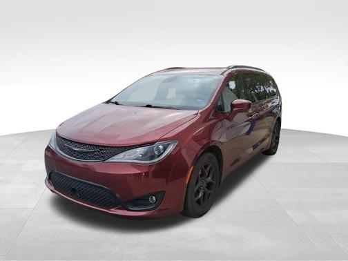 2018 Chrysler Pacifica Touring-L Plus