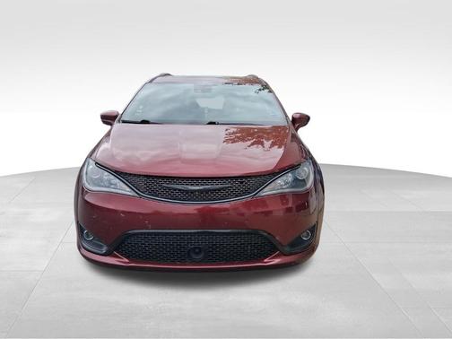 2018 Chrysler Pacifica Touring-L Plus