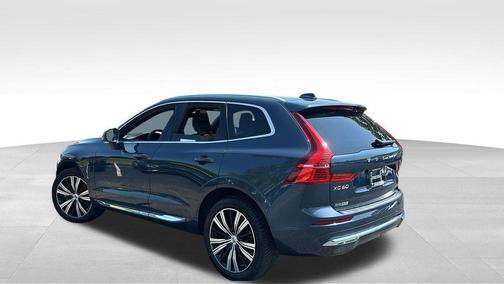 2022 Volvo XC60 B6 Inscription