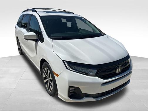 Platinum White Pearl 2026 Honda Odyssey EX-L