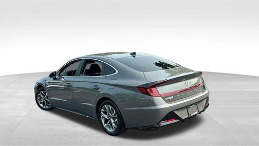 2022 Hyundai SONATA SEL